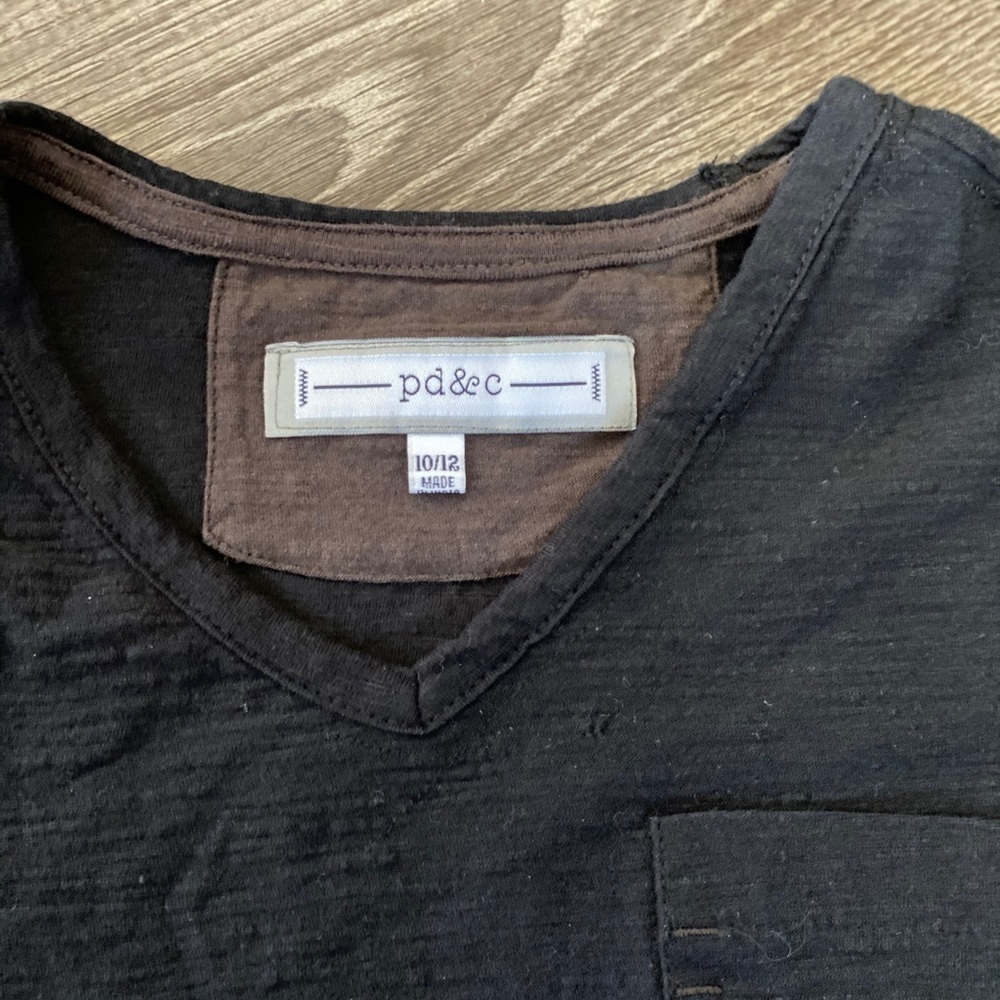 PD&C boys basic pocket tee 🌵 4/$25 - Picture 2 of 5